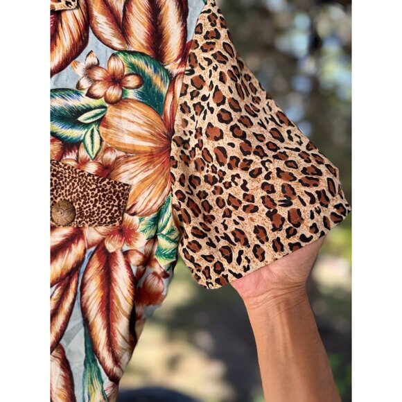 NEW Vintage Cache Floral Animal Print Brown Short Sleeve Tropical Top Blouse M - Picture 7 of 10